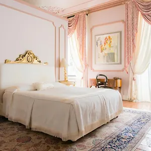 Suite&apartment In Del 1700 , Gavardo Italia